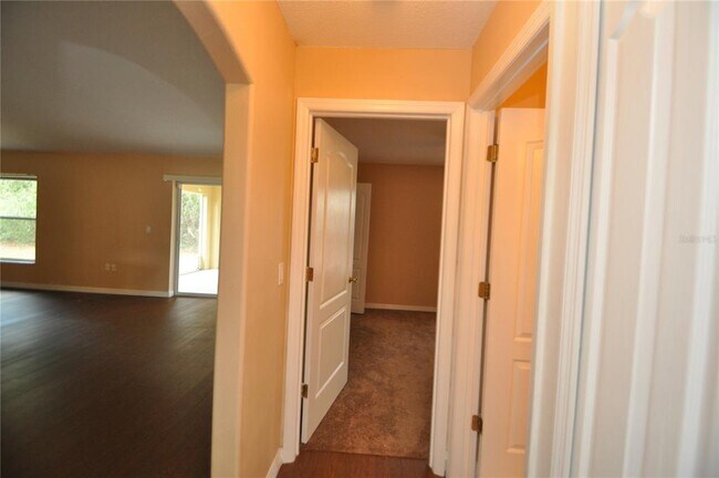 Building Photo - 65 Rolling Fern Dr