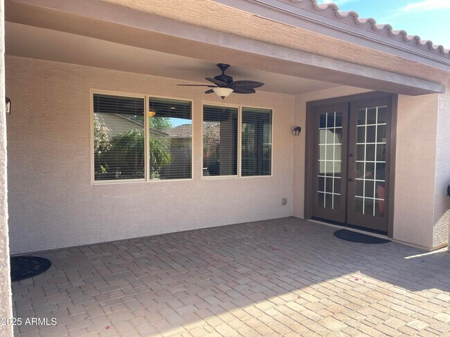 Building Photo - 2680 E Lodgepole Dr