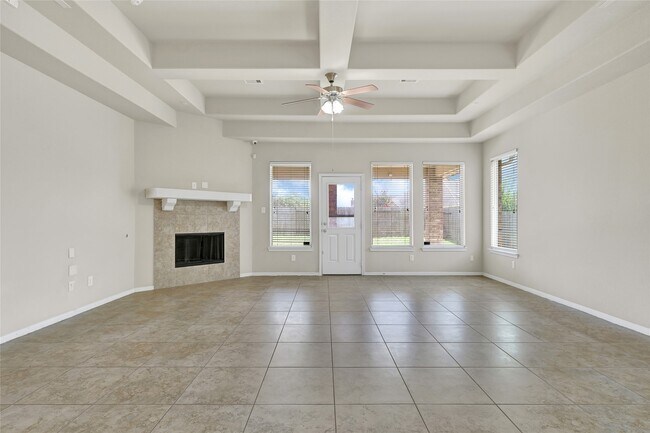 Building Photo - 23023 Verona Vista Dr