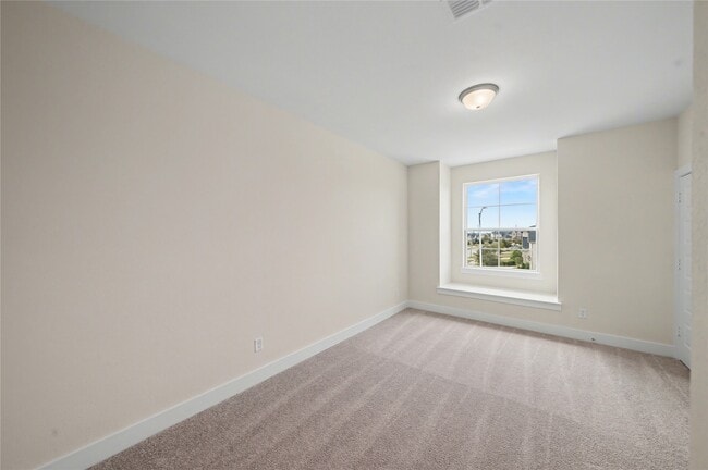 Building Photo - 5623 Logan Ridge Ln