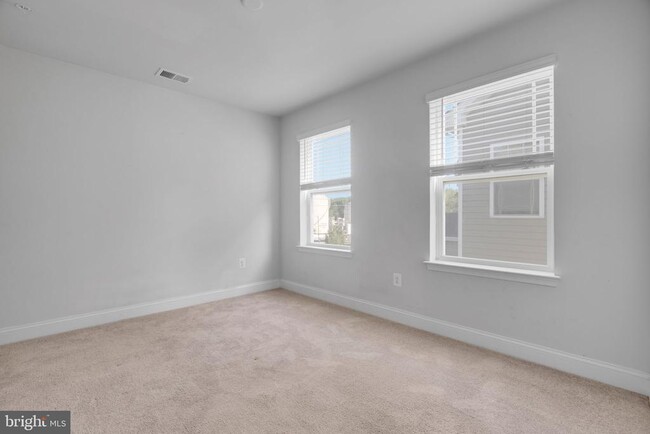 Building Photo - 7316 Hargrove Ct