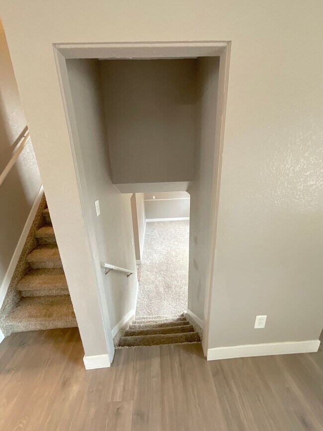 Building Photo - 3 Bedroom Home Available Near S Academy Bl...