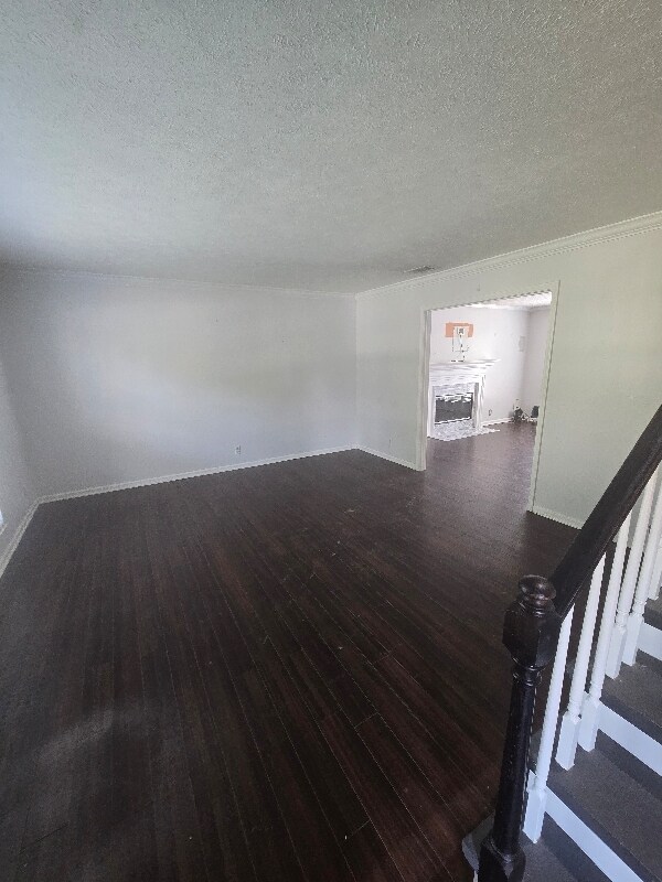 Building Photo - 503 Breslin Ave