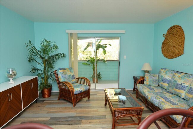 Building Photo - 1400 Gandy Blvd N