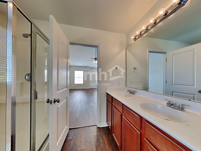 Building Photo - 3005 Peacher Ct