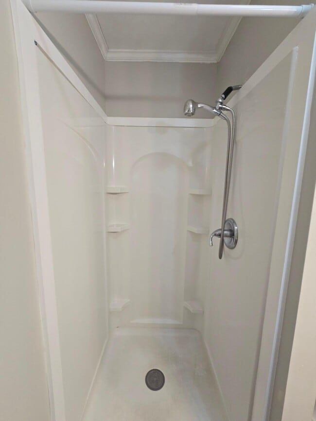 Building Photo - 2370 Wedgefield Rd