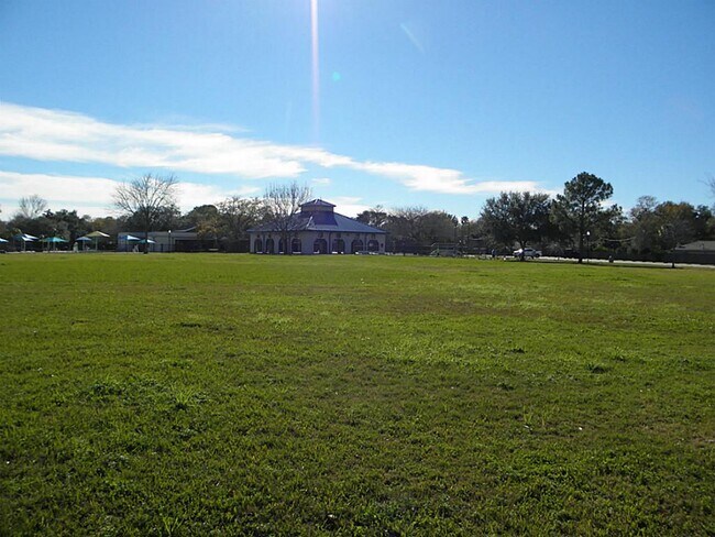 Building Photo - 307 Whitecap Dr