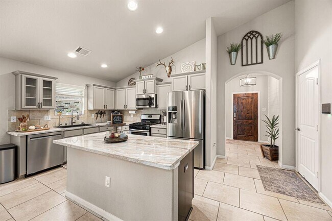 Building Photo - 15003 Moonlight Mist Dr