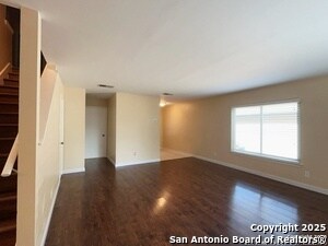 Building Photo - 6734 Honeyridge Ln