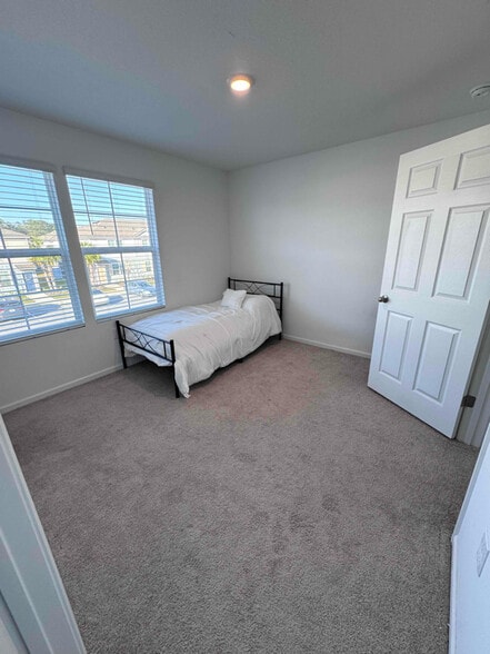 Building Photo - 8322 Asteroid St