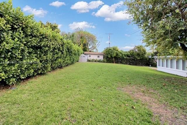 Building Photo - 7325 SW 98th Ct