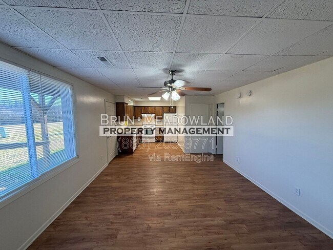 Building Photo - 1805 Meadowland Ln