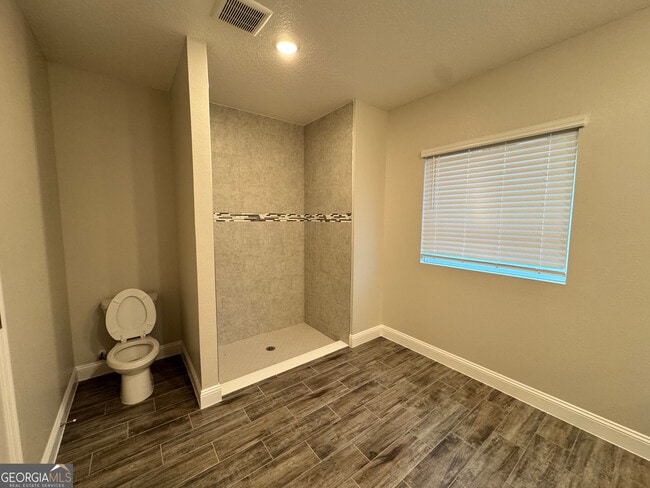 Building Photo - 104 Brookshire Grn Ct