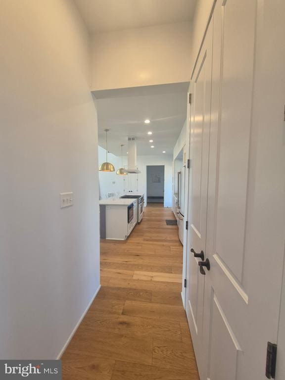 Building Photo - 330 Majestic Ln