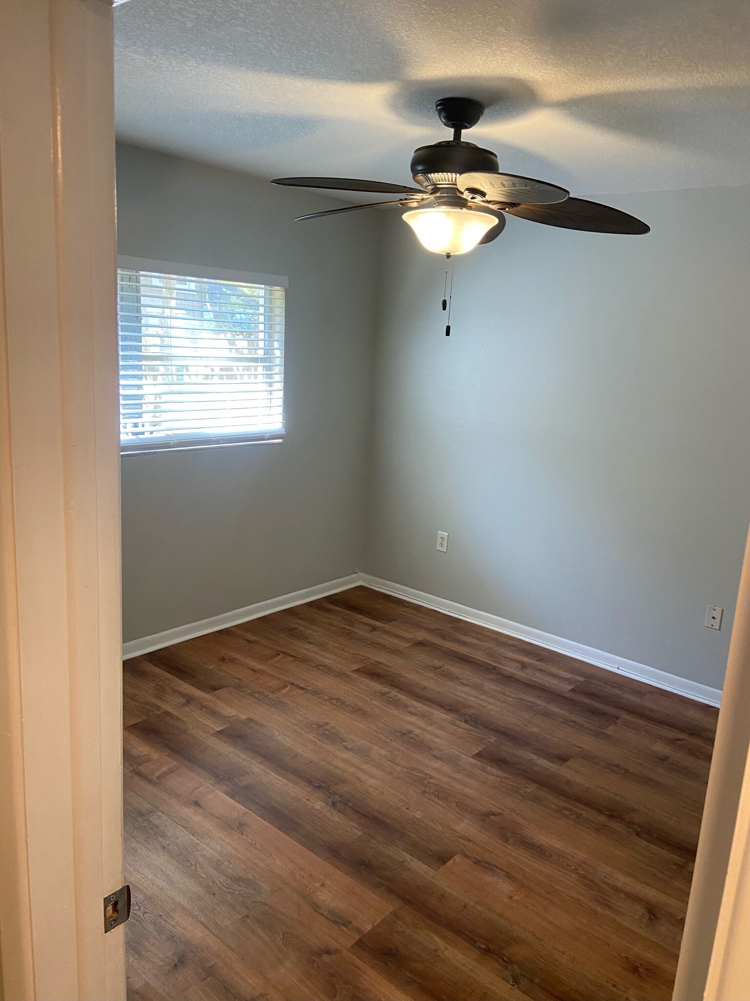 Building Photo - 125 5th Ave NE