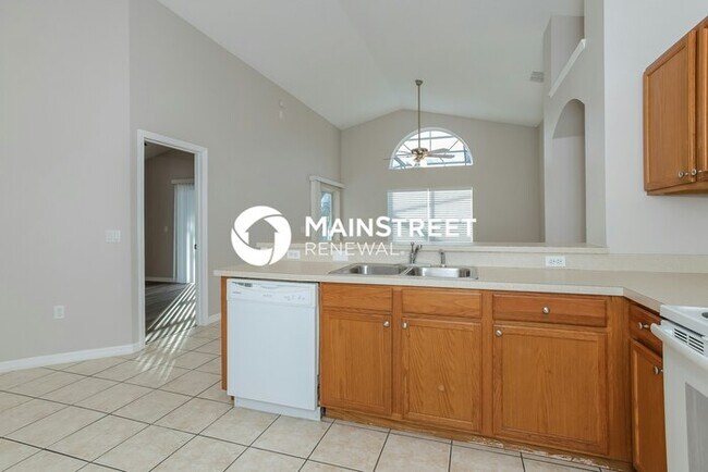 Building Photo - 4 Bedroom Pet-Friendly Home in Kissimmee, ...