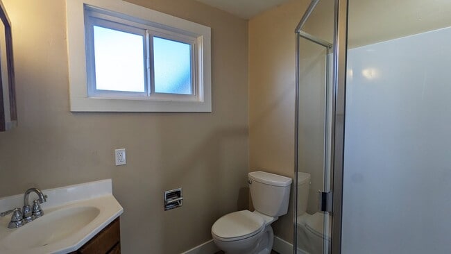 Building Photo - Cute Remodeled Arcata Home