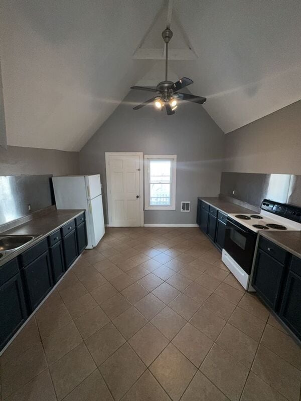 Building Photo - 746-748 River Street