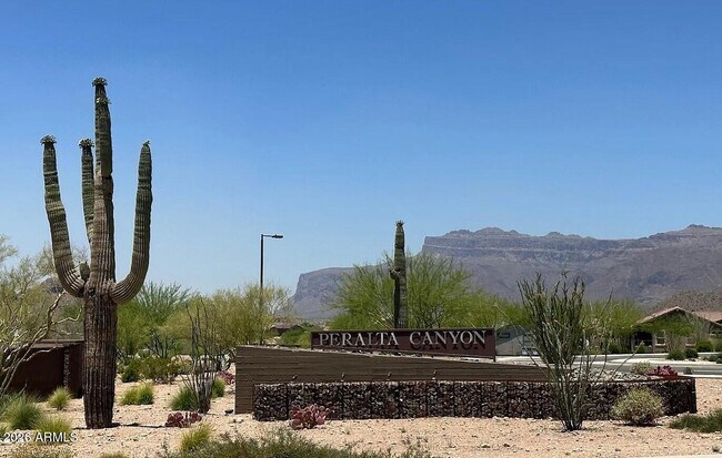 Building Photo - 11658 E Chevelon Trail