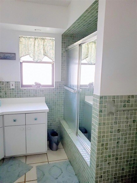 Building Photo - 2203 43rd St W