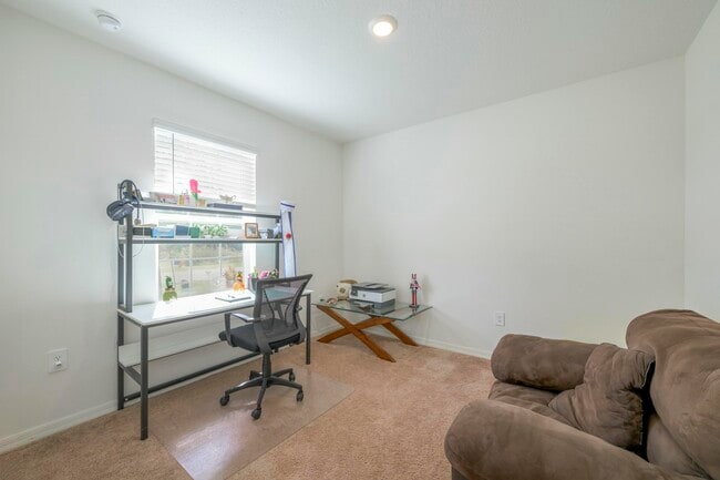 Building Photo - 4042 SW Jaqust St