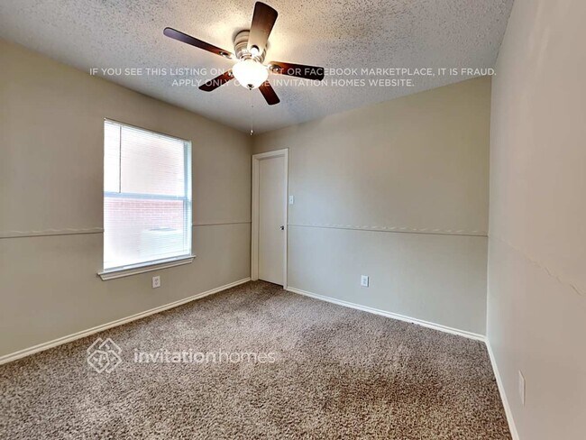 Building Photo - 1042 Ridgecrest Dr