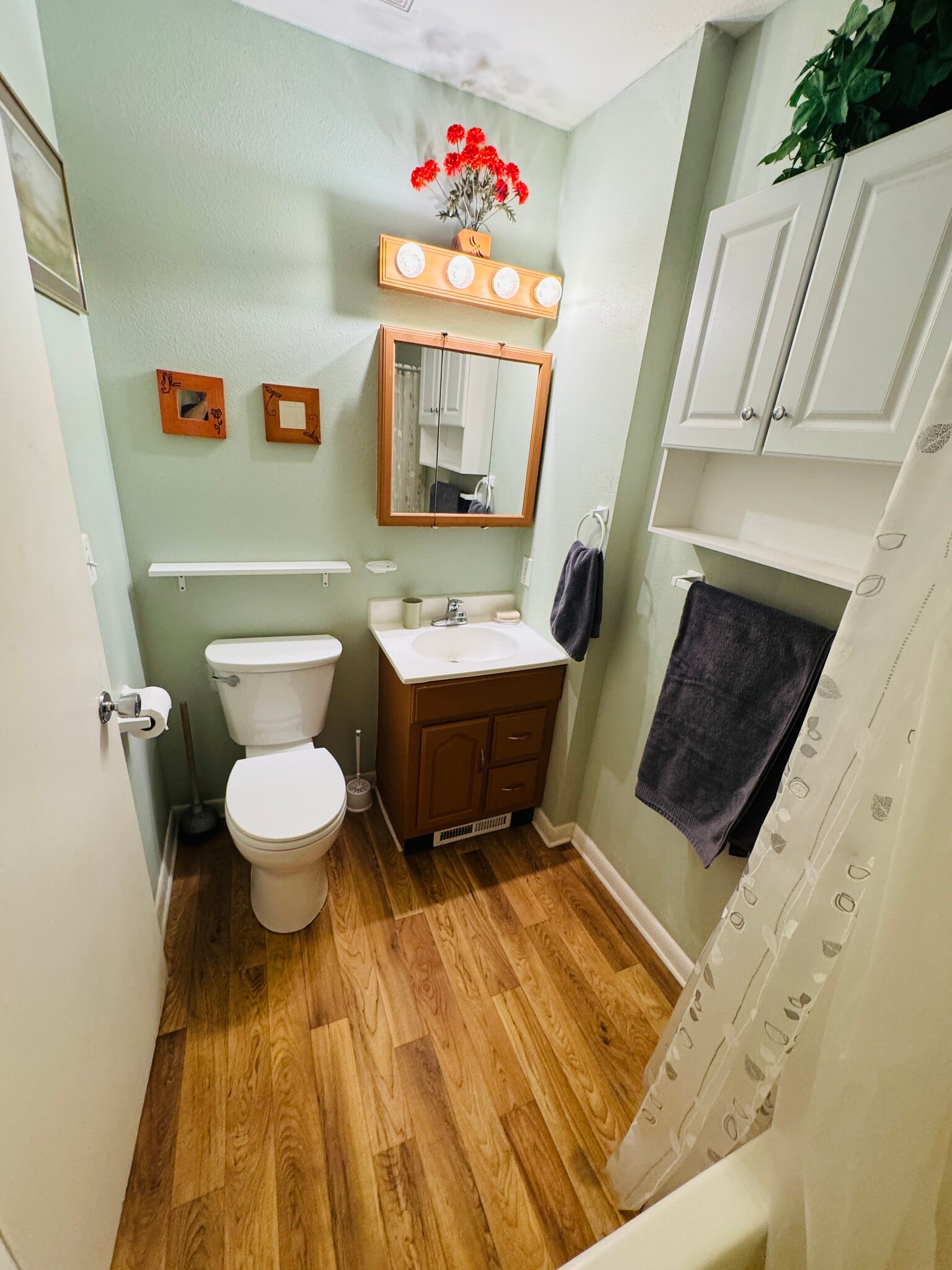 Building Photo - 100 Lawley Dr