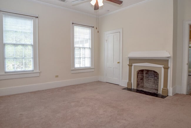 Building Photo - 105 Florence St NW