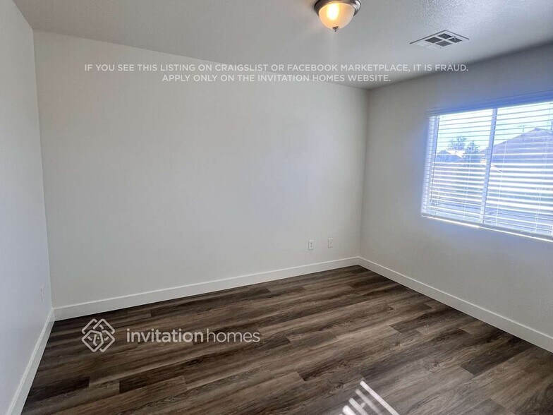 Building Photo - 7685 Morning Lake Dr