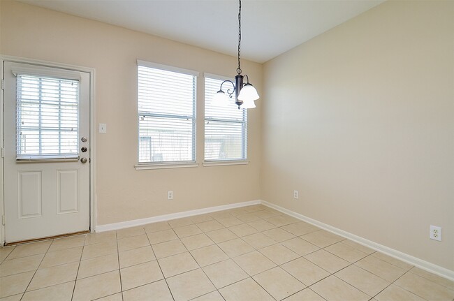Building Photo - 7415 Oakwood Canyon Dr