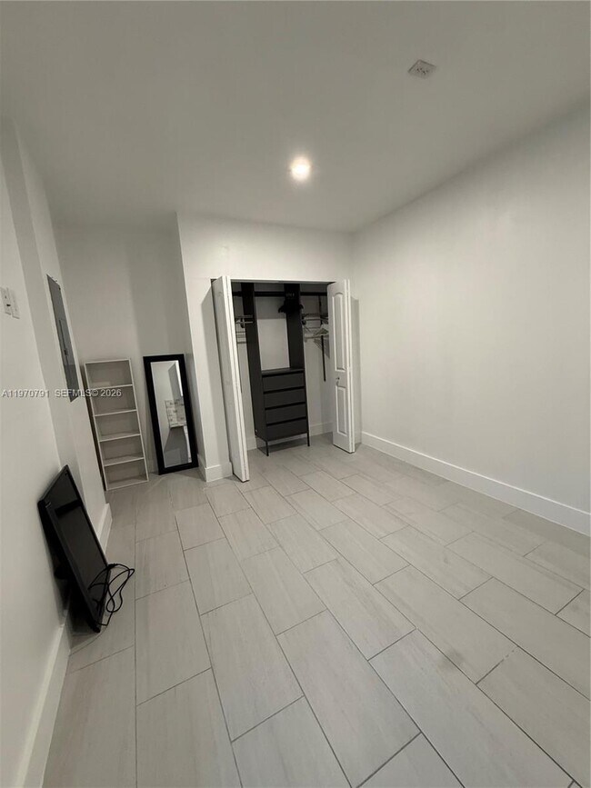 Building Photo - 15022 SW 30th St