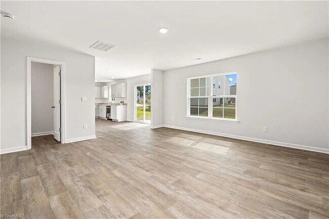 Building Photo - 304 Aspen Place Ct