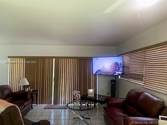 Building Photo - 7420 SW 82nd St