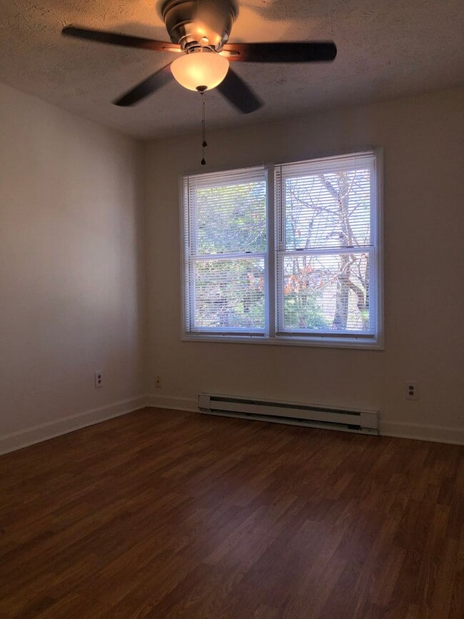 Building Photo - 142 Margo Ln