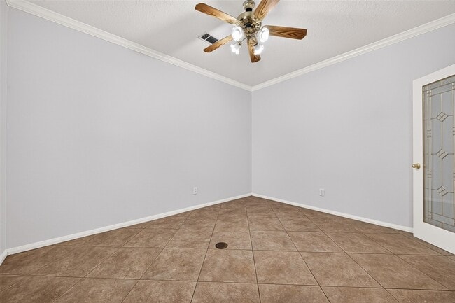 Building Photo - 1415 Kennewick Ct