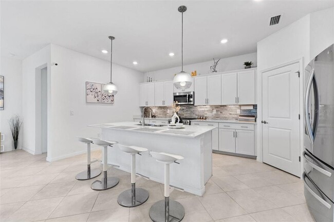 Building Photo - 10868 Sun Drop St