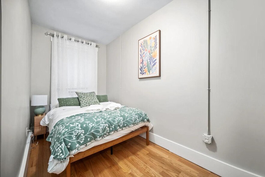 Building Photo - 31 Prince St