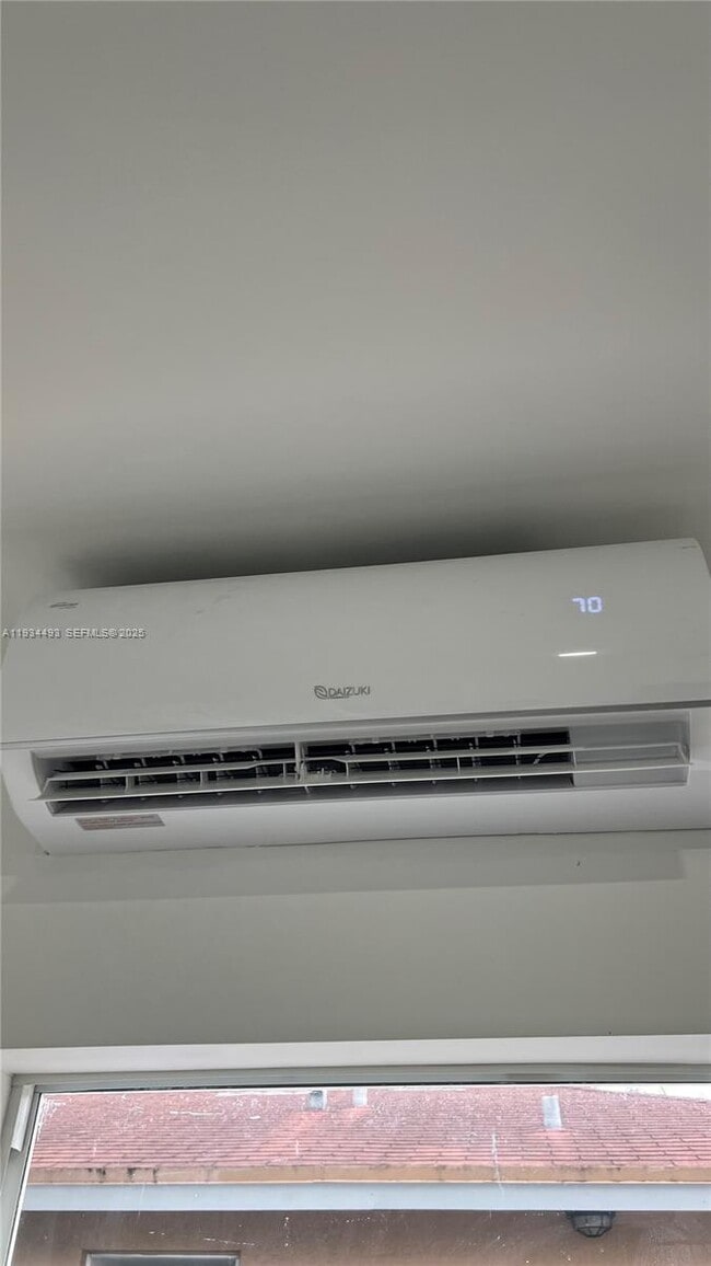 Building Photo - 4139 NW 23rd Ave