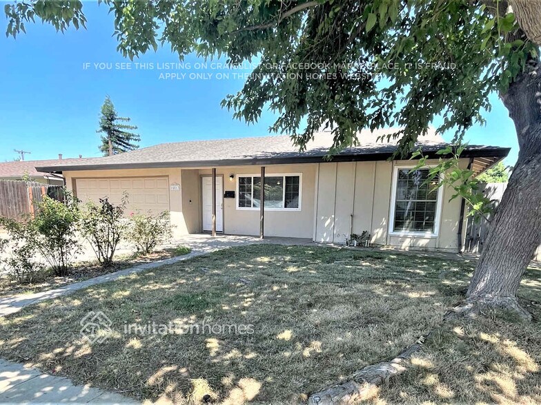 Building Photo - 10813 Oakton Way