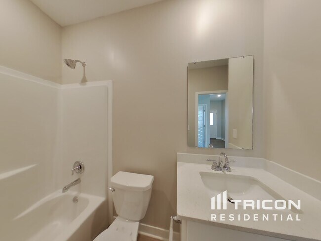 Building Photo - 2224 S Carlota Dr