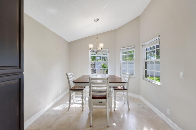 Building Photo - 7546 Ironbridge Cir