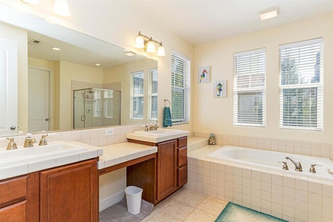 Building Photo - 1644 Sawtooth Trail