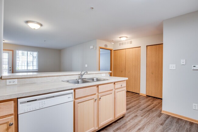 Building Photo - 154 Bertram Dr