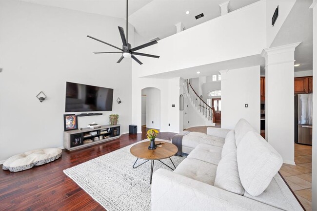 Building Photo - 2615 Cobble Springs Ln
