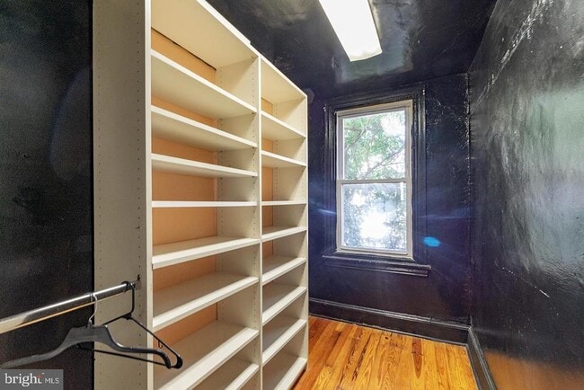 Building Photo - 1339 Christian St