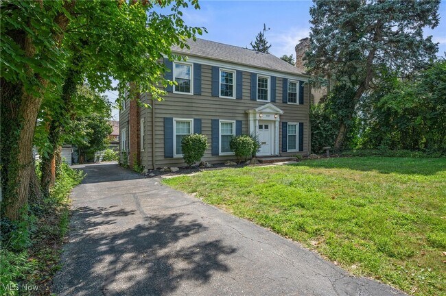 Primary Photo - 3595 Glencairn Rd