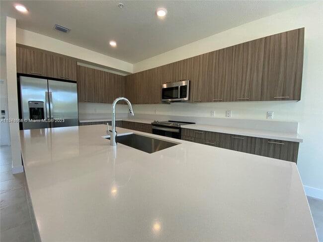 Building Photo - 8363 NW 41st St