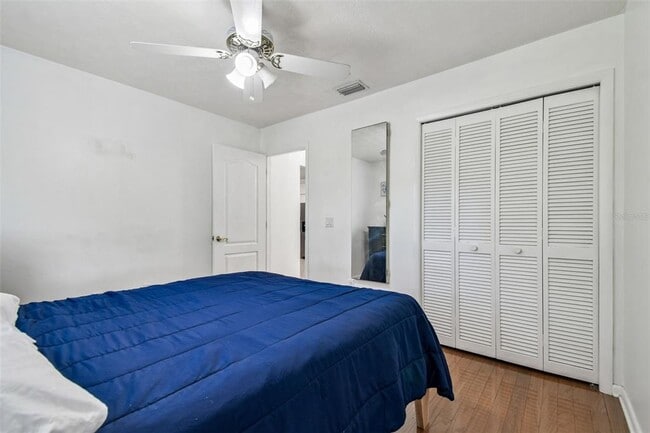 Building Photo - 15410 Manning Dr