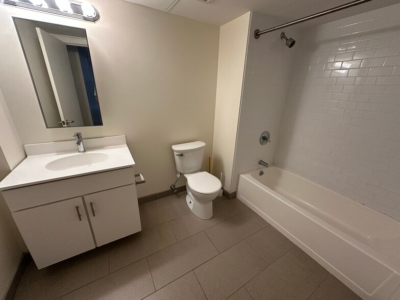 Building Photo - 3 Winter Pl