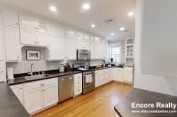 Building Photo - 7 Strathmore Rd